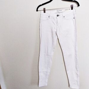 Bullhead White Low Rise Skinniest Skinny Jeans Size 3 Regular